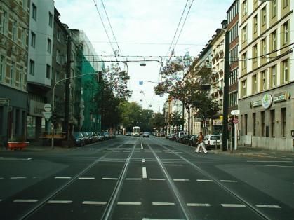  Bild: Kreuzung Friedrichstr. / Bilker Allee, Richtung Westen 