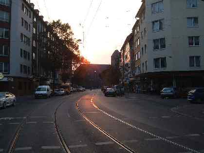  Bild: Kreuzung Friedenstr. / Bilker Allee, Richtung Westen 