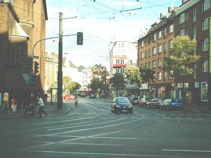  Bild: Kreuzung Lorettostr. / Martinstr. / Bilker Allee / Gladbacher Str., Richtung Osten 