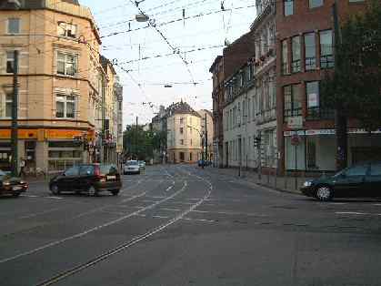  Bild: Kreuzung Lorettostr. / Martinstr. / Bilker Allee / Gladbacher Str., Richtung Süden 