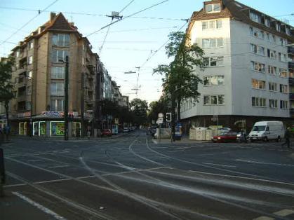  Bild: Kreuzung Corneliusstr. / Morsestr. / Oberbilker Allee / Bilker Allee, Richtung NordenNordosten 