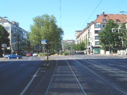  Bild: Kreuzung Corneliusstr. / Herzogstr., Richtung Norden 
