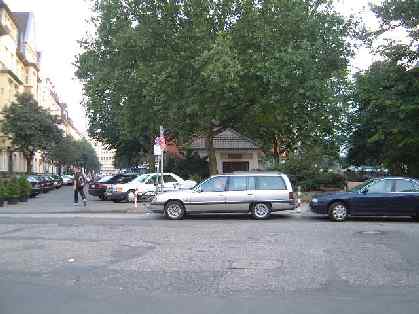  Bild: Kreuzung Friedenstr. / Düsselstr. / Wissmannstr., Richtung Süden 