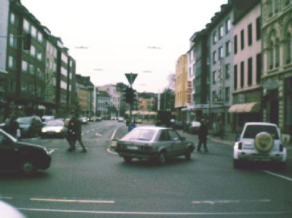  Bild: Kreuzung Friedrichstr. / Herzogstr., Richtung Westen 