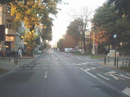  Bild: Kreuzung Elisabethstr. / Kirchfeldstr., Richtung Norden 