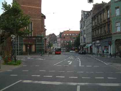  Bild: Kreuzung Lorettostr. / Neusser Str. / Bilker Allee, Richtung Süden 