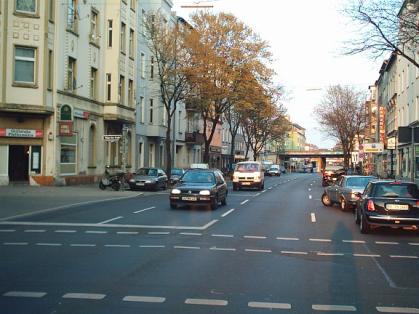  Bild: Kreuzung Philipp-Reis-Str. / Oberbilker Allee, Richtung Osten 